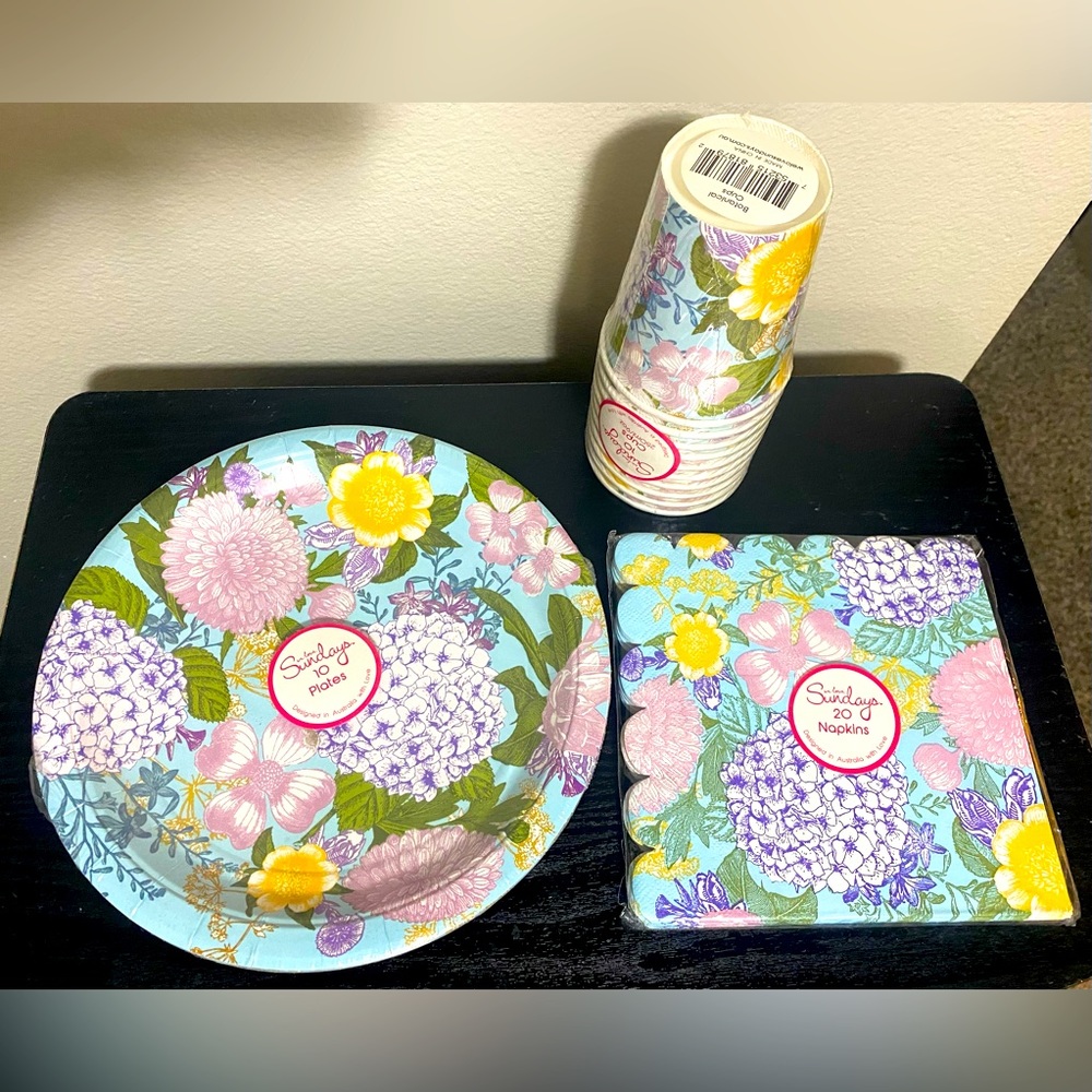 Floral Paper plate, napkin, cup set of 10- New - Picture 1 of 3